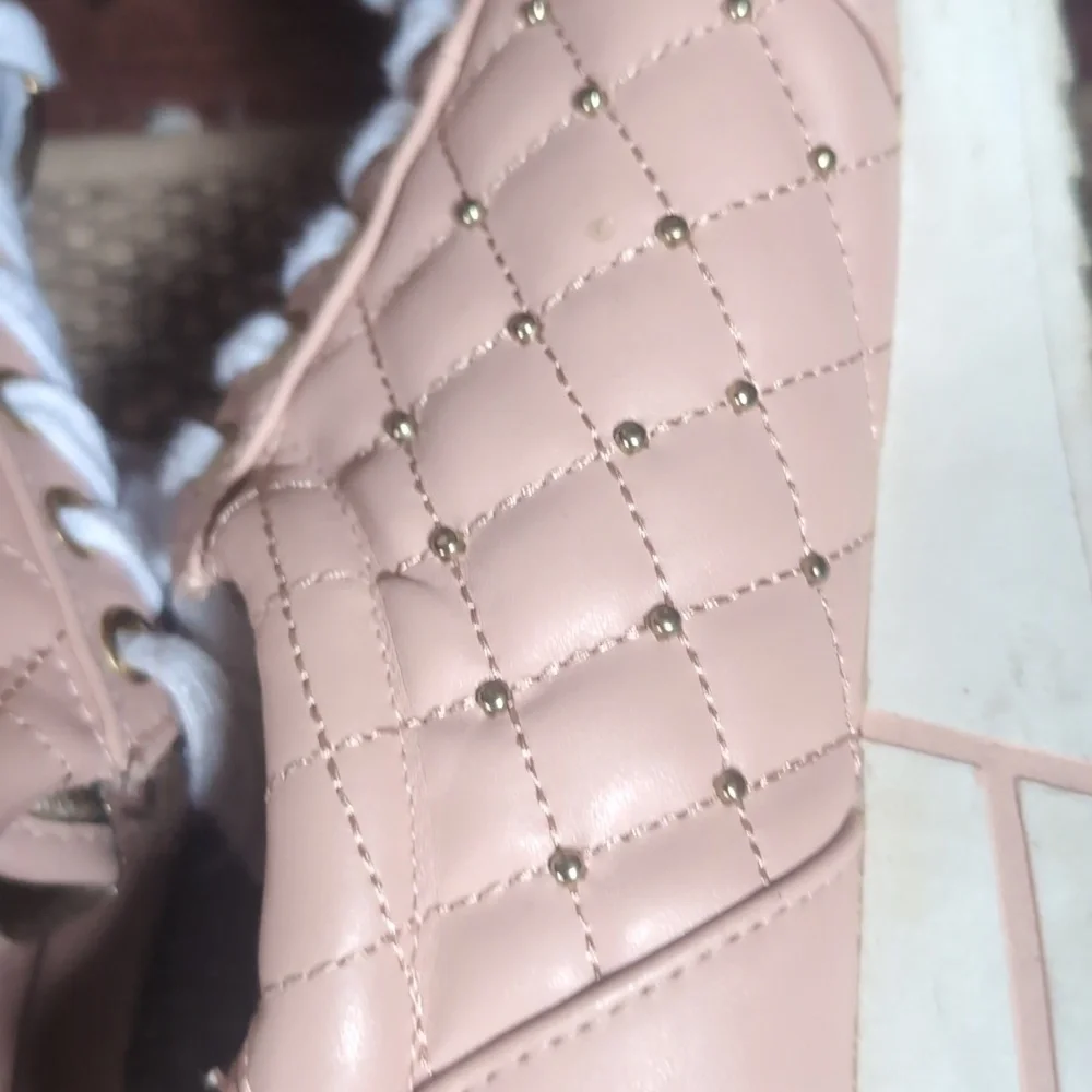 Bebe Sport Barkley Size 7 Pink Lace-Up Athletic Sneakers